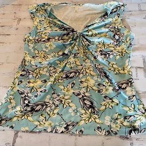 Emaline Sleeveless top🦋